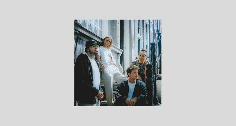 photo by;  Josef van Galen